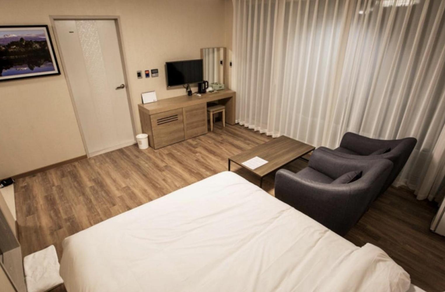 Suave Hotel Seogwipo Zewnętrze zdjęcie