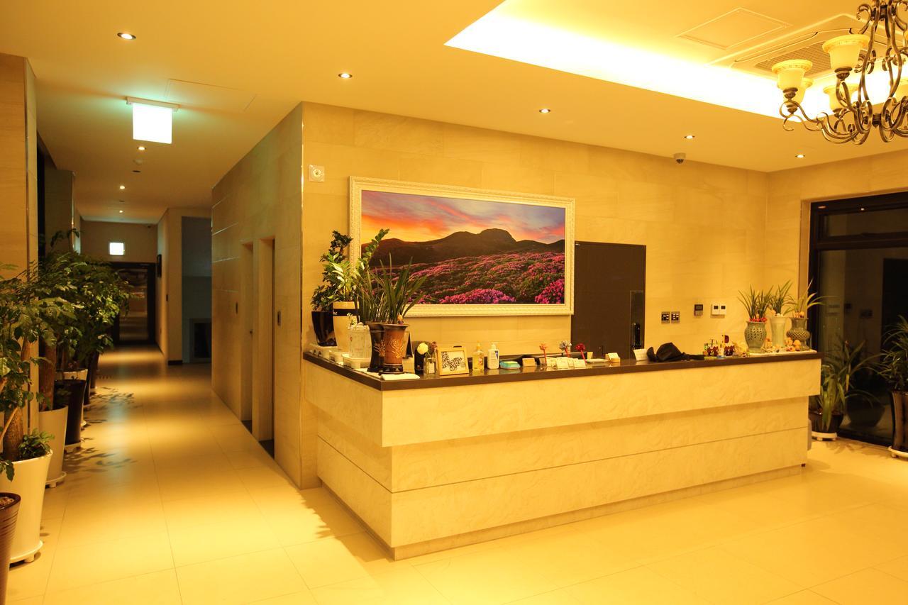 Suave Hotel Seogwipo Zewnętrze zdjęcie